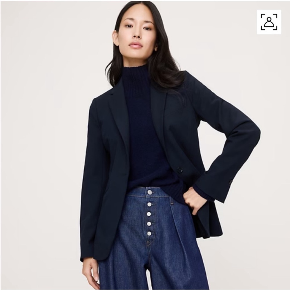 EUC Banana Republic Women’s Navy Blazer, 0P